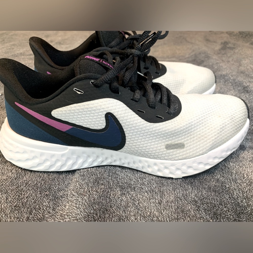 Nike Revolution 5 White Valerian Blue Womens Size 8 Running Shoes